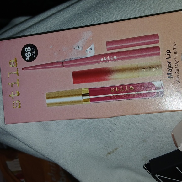 NIB Stila Major Lip Stay All Day Lip Trio - Lip Liner, Matte & Liquid Lipsticks - Picture 2 of 11